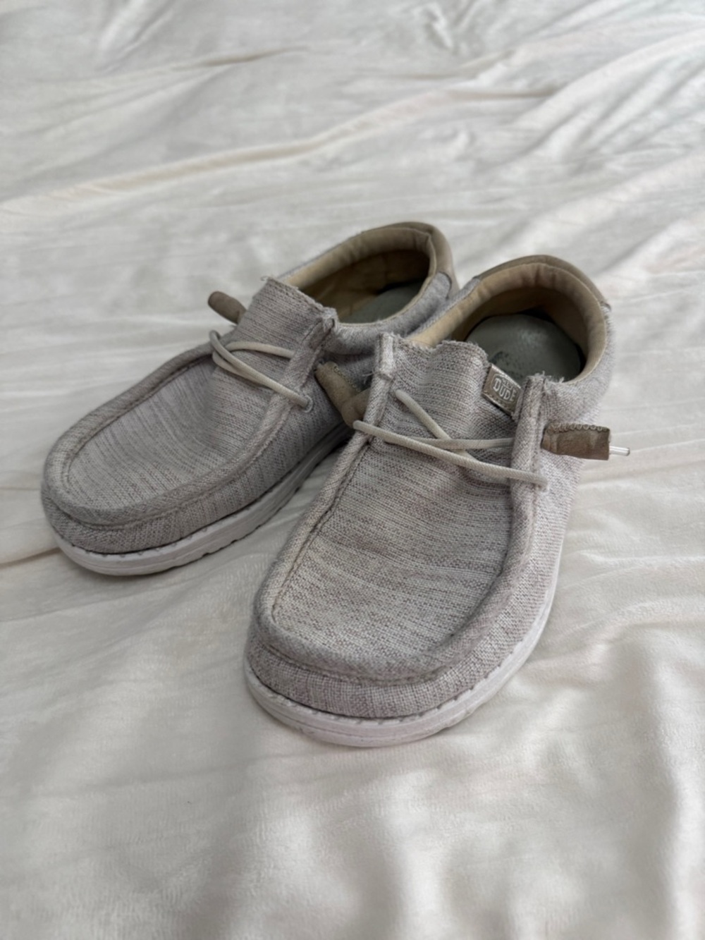 Hey Dude Womens Wally Knit Slip-Ons in Light Gray